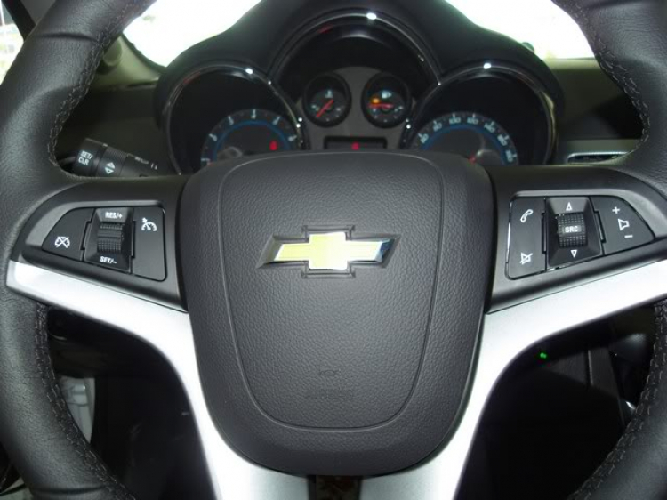 Chevrolet Cruze 1.6AT nhap nguyen chiec. 0909 466 484