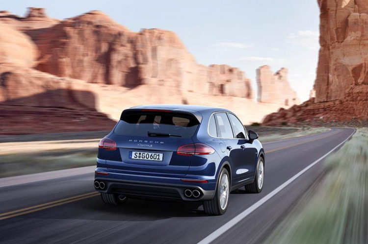 Porsche Cayenne 2015 có giá từ 4,3 tỷ đồng tại Việt Nam Porsche Cayenne 2015 có giá từ 4,3 tỷ đồng tại Việt Nam