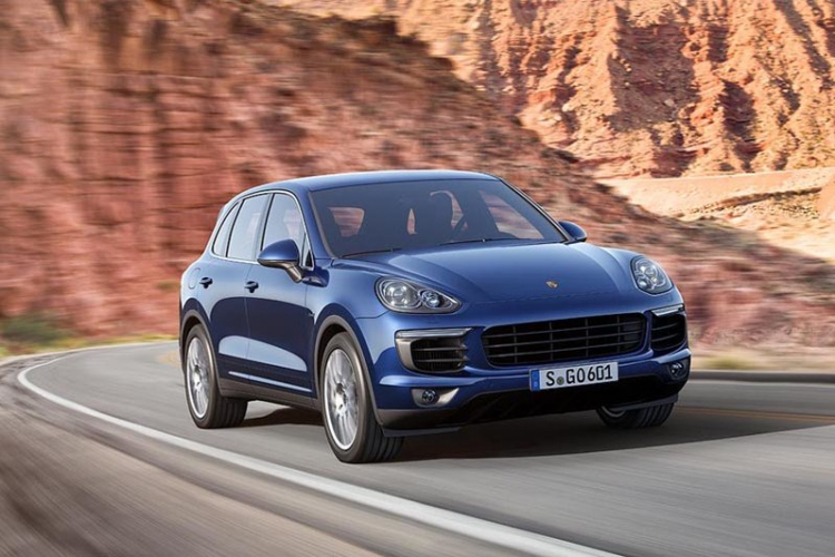 Porsche Cayenne 2015 có giá từ 4,3 tỷ đồng tại Việt Nam Porsche Cayenne 2015 có giá từ 4,3 tỷ đồng tại Việt Nam