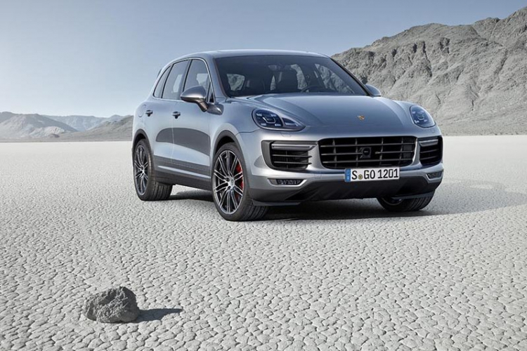 Porsche Cayenne 2015 có giá từ 4,3 tỷ đồng tại Việt Nam