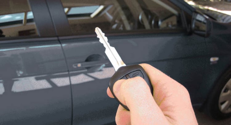 Chìa khóa không dây của xe hơi có thể bị làm giả