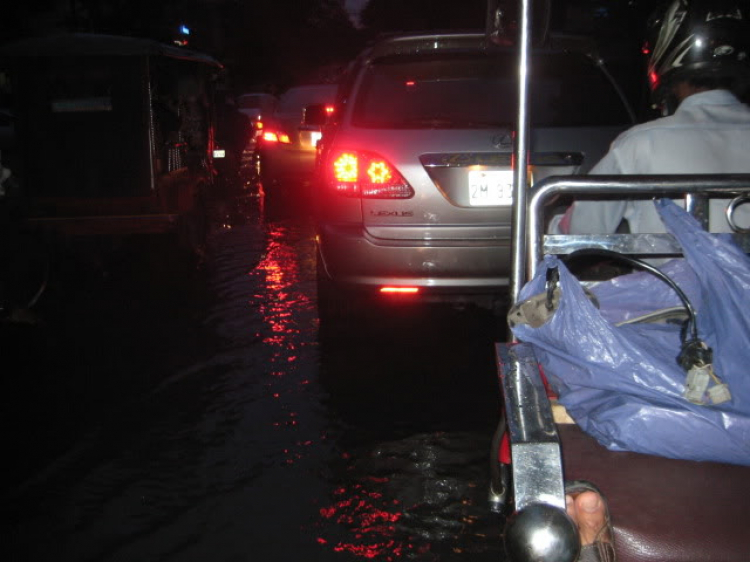 PHNOMPENH AUTO'S ACCESSORY MARKET- C.H PREVIA khám phá thiên đường Phụ tùng CPC.