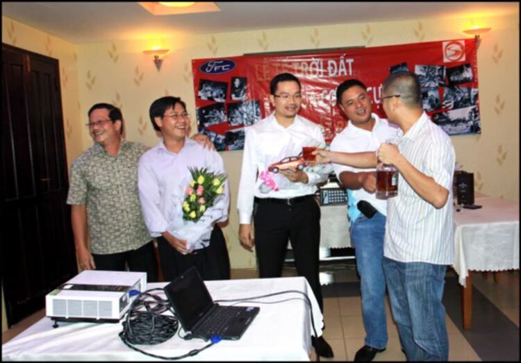 HÌNH ẢNH FFC ỌP VƯỜN PHỐ- RA MẮT BĐH FFC 2011 HÌNH ẢNH FFC ỌP VƯỜN PHỐ- RA MẮT BĐH FFC 2011