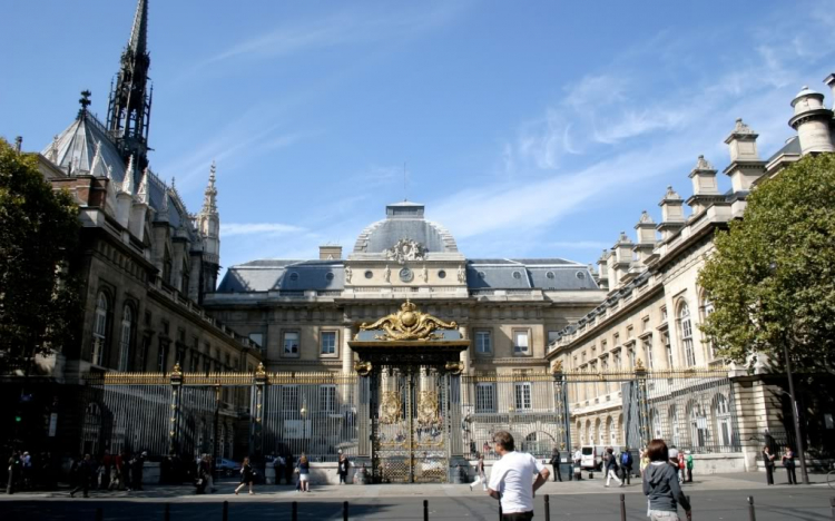 Ký Sự Chuyến Đi Berlin, Munich và Paris Ký Sự Chuyến Đi Berlin, Munich và Paris