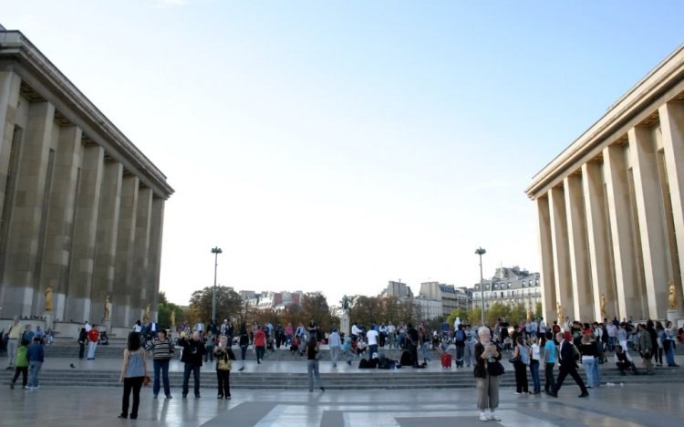 Ký Sự Chuyến Đi Berlin, Munich và Paris Ký Sự Chuyến Đi Berlin, Munich và Paris