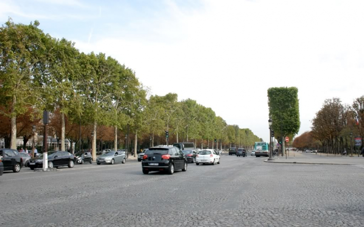 Ký Sự Chuyến Đi Berlin, Munich và Paris Ký Sự Chuyến Đi Berlin, Munich và Paris