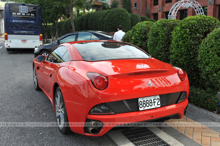 Ảnh off siêu xe Ferrari tại Taipei Taiwan