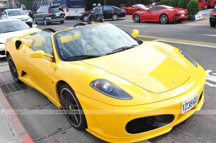 Ảnh off siêu xe Ferrari tại Taipei Taiwan