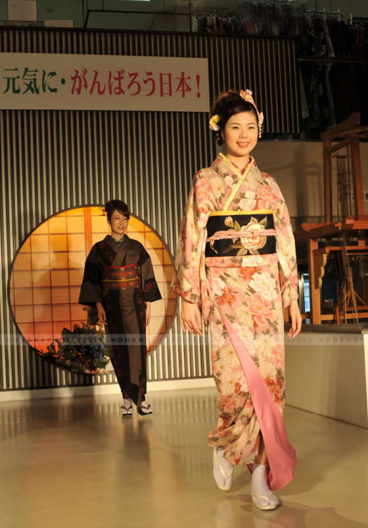 Kimono Fashion Show in Japan