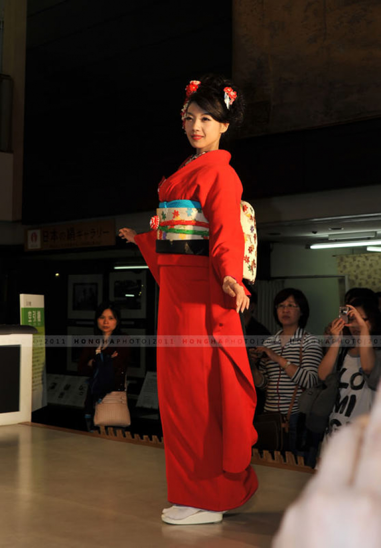 Kimono Fashion Show in Japan