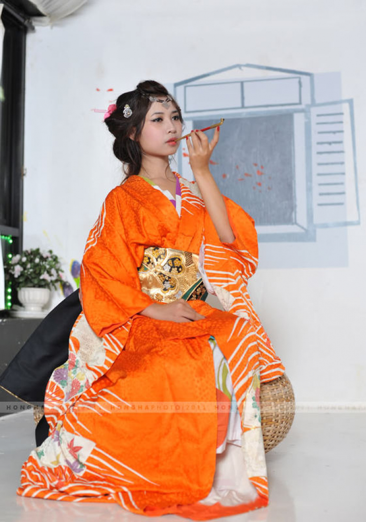 Hagu Cuxi Girl lộng lẫy với Kimono