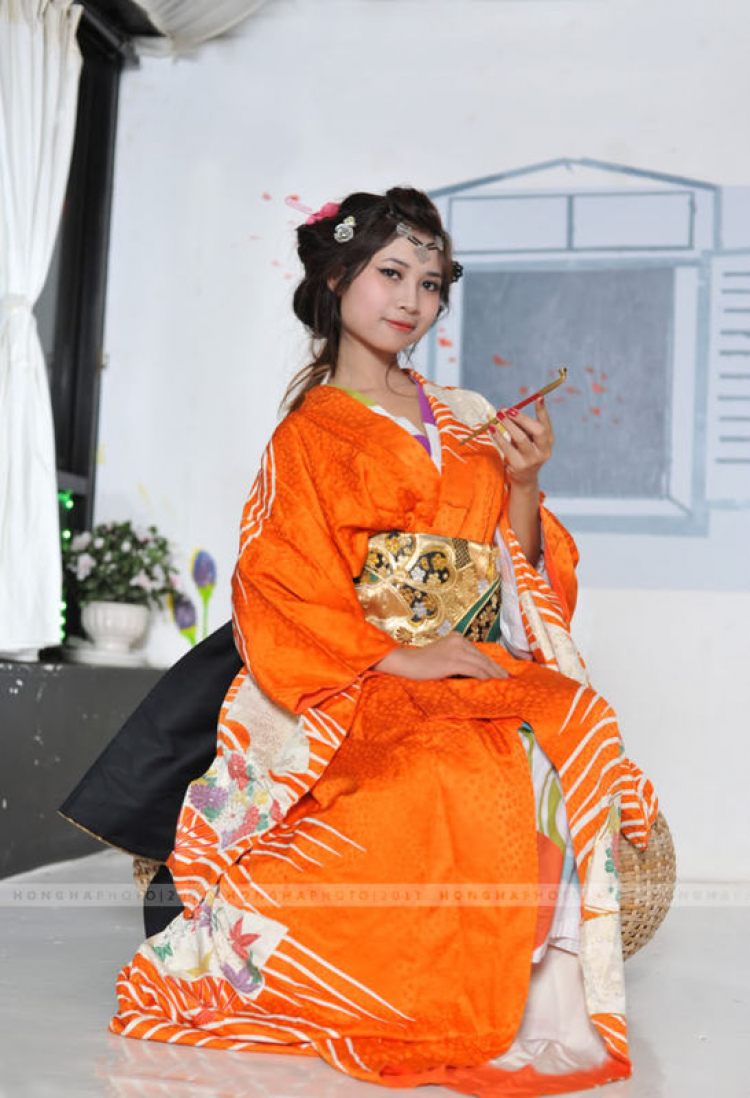 Hagu Cuxi Girl lộng lẫy với Kimono