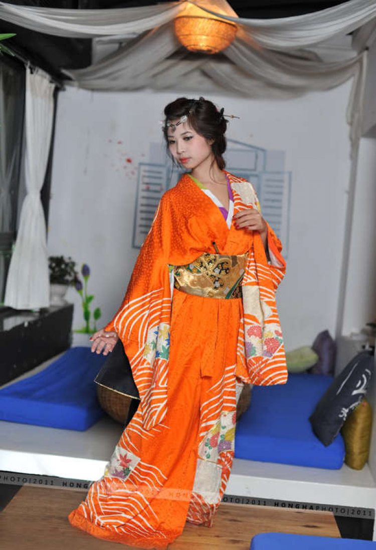 Hagu Cuxi Girl lộng lẫy với Kimono