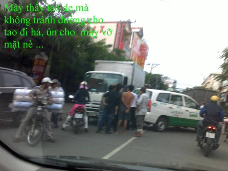 Góc cười xóm nhà lá. Góc cười xóm nhà lá.