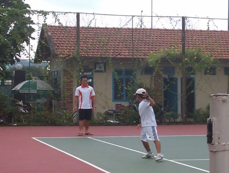 Tập tennis trẻ em..miễn phí..