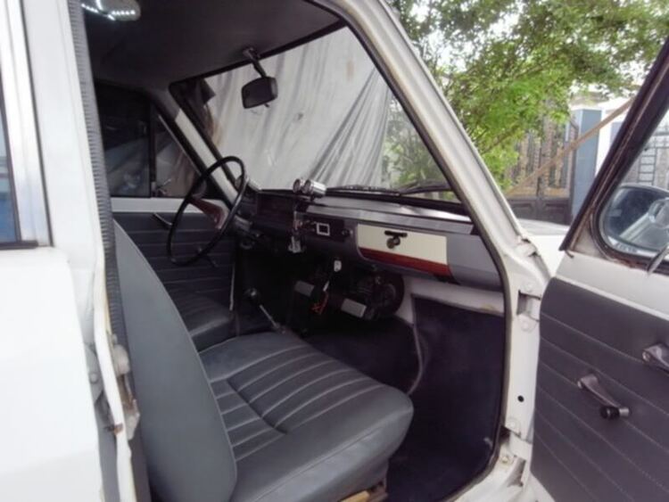 Datsun 1000 "Datsun Min", vợ yêu cb xuất xưởng Datsun 1000 "Datsun Min", vợ yêu cb xuất xưởng