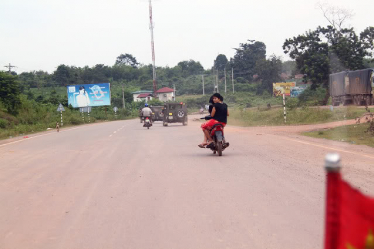 NGÀY NÀY,NĂM XƯA :1000 NĂM THĂNG LONG_NHỮNG HÌNH ẢNH CHƯA CÔNG BỐ TẠI LÀO...