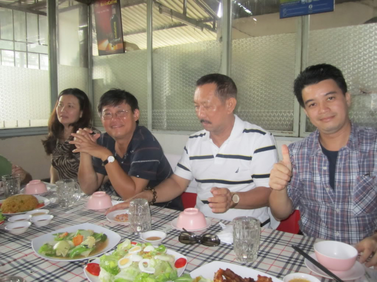 Tường thuật trực tiếp chương trình đi đám cưới Thắng Ford Đà Lạt Tường thuật trực tiếp chương trình đi đám cưới Thắng Ford Đà Lạt