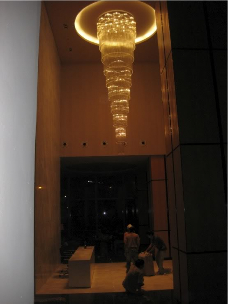 Đèn pha-lê "khủng" - cập nhật GOLDEN CROWN HOTEL trang 6 Đèn pha-lê "khủng" - cập nhật GOLDEN CROWN HOTEL trang 6