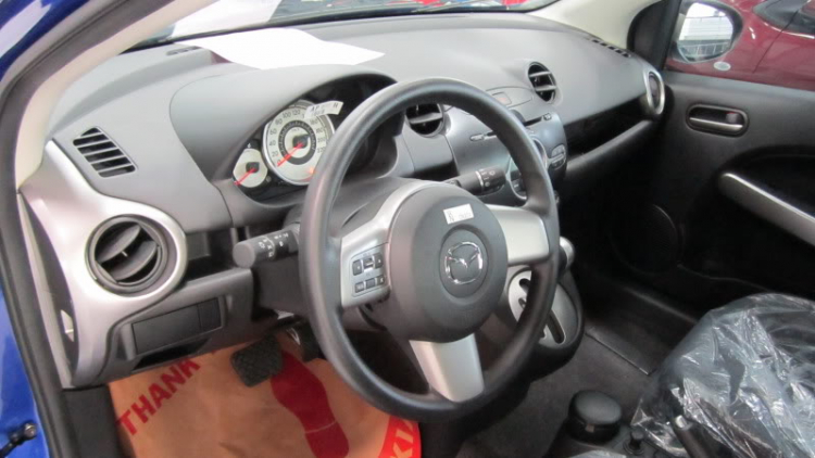 Hình ảnh thực về Mazda 2 CKD