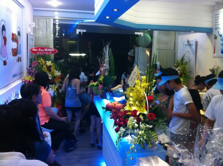 Em khai trương Icefruzz Premium Lounge ở Quận 1 - Thứ 7 (30/6/2012) (Trang 10) Em khai trương Icefruzz Premium Lounge ở Quận 1 - Thứ 7 (30/6/2012) (Trang 10)