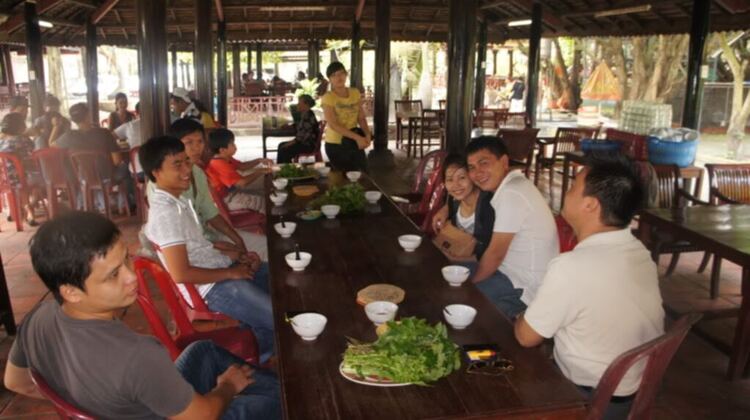 "MBFC -NHỮNG TẤM LÒNG NHÂN ÁI"
