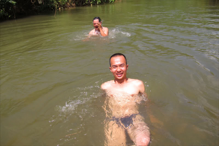 Lãng mạn Triệu Hải - Vui chơi núi rừng Madagui 22-23/10/2011 (Hình Ảnh) Lãng mạn Triệu Hải - Vui chơi núi rừng Madagui 22-23/10/2011 (Hình Ảnh)