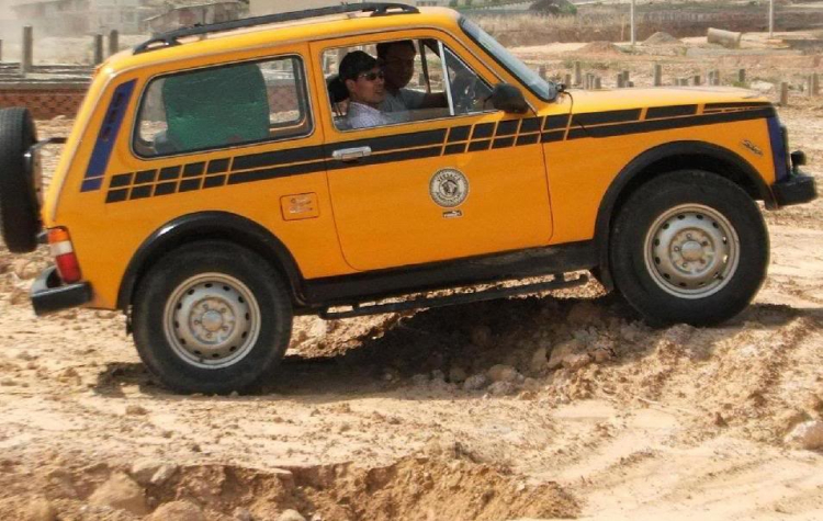 Lada Niva - Russian Land Rover (topic chuyên đề lang thang -hội họp & mây mưa)