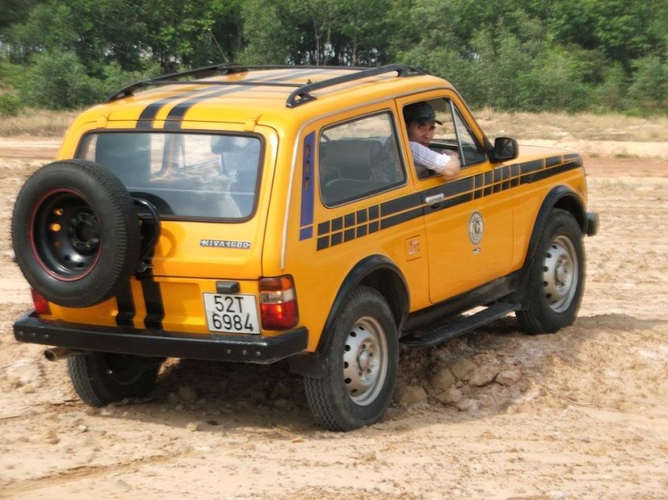 Lada Niva - Russian Land Rover (topic chuyên đề lang thang -hội họp & mây mưa)