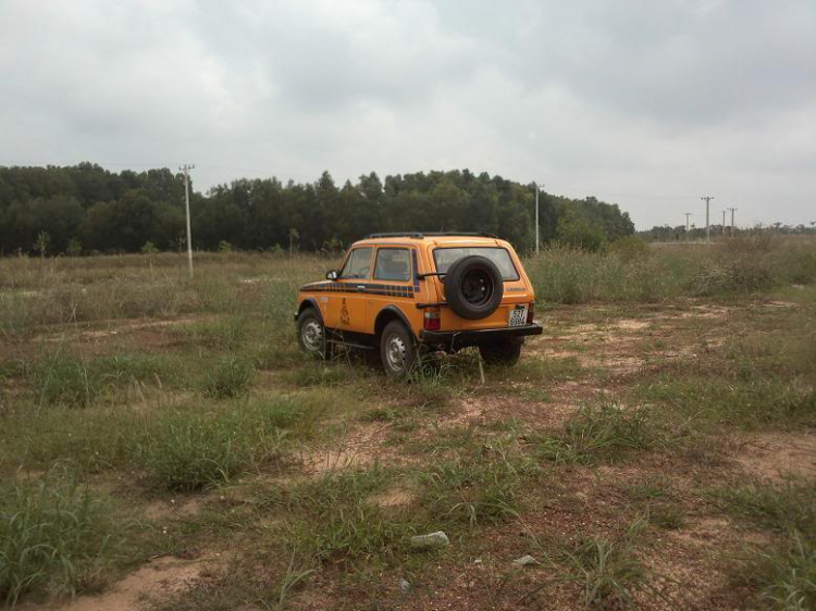 Lada Niva - Russian Land Rover (topic chuyên đề lang thang -hội họp & mây mưa) Lada Niva - Russian Land Rover (topic chuyên đề lang thang -hội họp & mây mưa)
