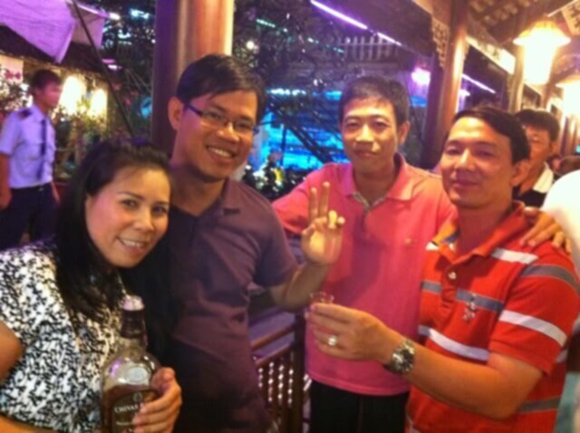 Hình & ảnh tiệc giao lưu và ra mắt mem mới ! Hình & ảnh tiệc giao lưu và ra mắt mem mới !