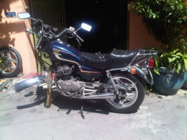 THành lập Hội những người mê và chơi xe Motor Honda LA 250cc THành lập Hội những người mê và chơi xe Motor Honda LA 250cc
