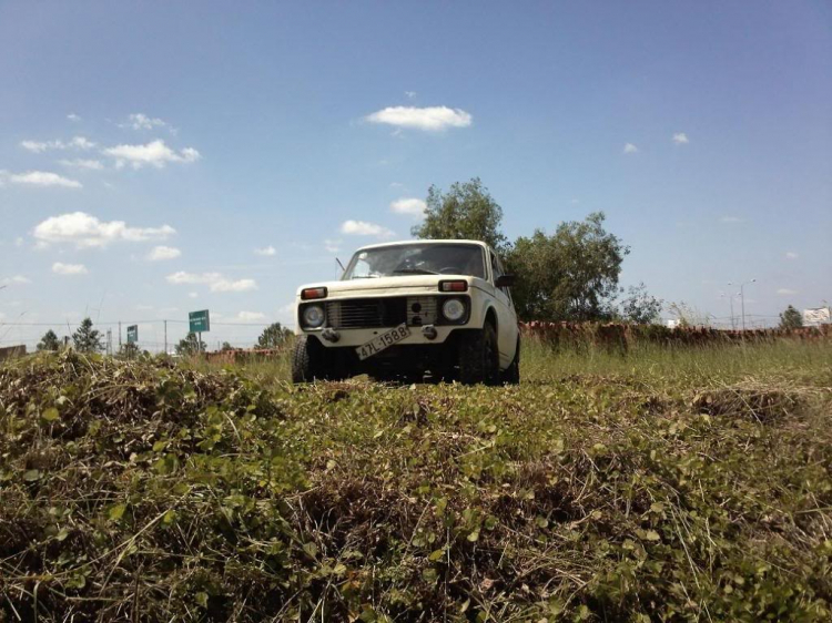 Lada Niva - Russian Land Rover (topic chuyên đề lang thang -hội họp & mây mưa)