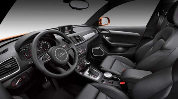Ảnh Audi Q3 - dòng xe SUV hạng trung cao cấp xuất hiện tại Sài Gòn Ảnh Audi Q3 - dòng xe SUV hạng trung cao cấp xuất hiện tại Sài Gòn