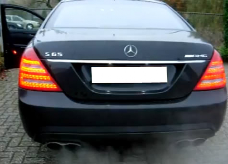 Em xin hỏi các bác S350 2006 và 2011 khác nhau điểm nào ( ngoại thất ) Em xin hỏi các bác S350 2006 và 2011 khác nhau điểm nào ( ngoại thất )