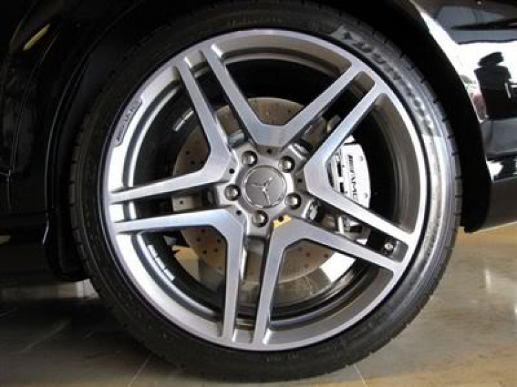 Em xin hỏi các bác S350 2006 và 2011 khác nhau điểm nào ( ngoại thất ) Em xin hỏi các bác S350 2006 và 2011 khác nhau điểm nào ( ngoại thất )