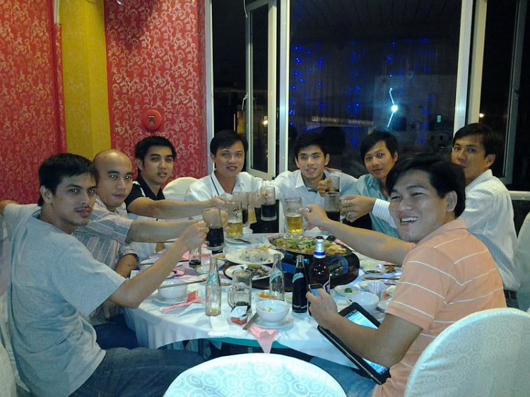CUNG HỶ! SONG HỶ! CUNG HỶ! SONG HỶ!