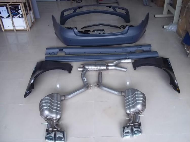 Làm đẹp cho Mercedes-Benz chuẩn bị đón tết Làm đẹp cho Mercedes-Benz chuẩn bị đón tết