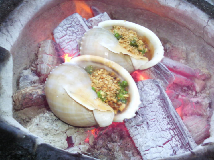 Ăn vặt ở Sài Gòn, làm sao cho "đã"? Ăn vặt ở Sài Gòn, làm sao cho "đã"?