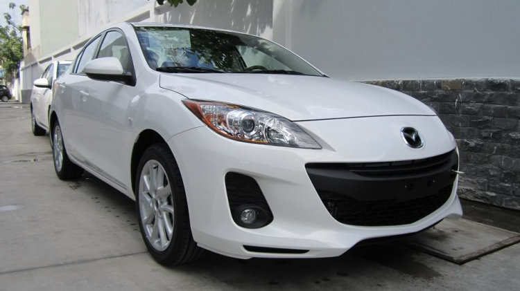 Những điểm khác nhau cơ bản giữa Mazda 2011 và mazda 3 FL 2012