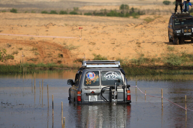 LAND CRUISER  FRIENDCLUB (LFC) "Where there were NO ROADS, there was LAND CRUISER"