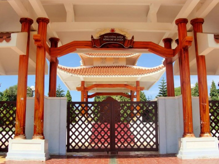 Có bác nào đi Bàu Trắng-Bình Thuận đường ven biển ra Phan Rí Cửa không? Có bác nào đi Bàu Trắng-Bình Thuận đường ven biển ra Phan Rí Cửa không?