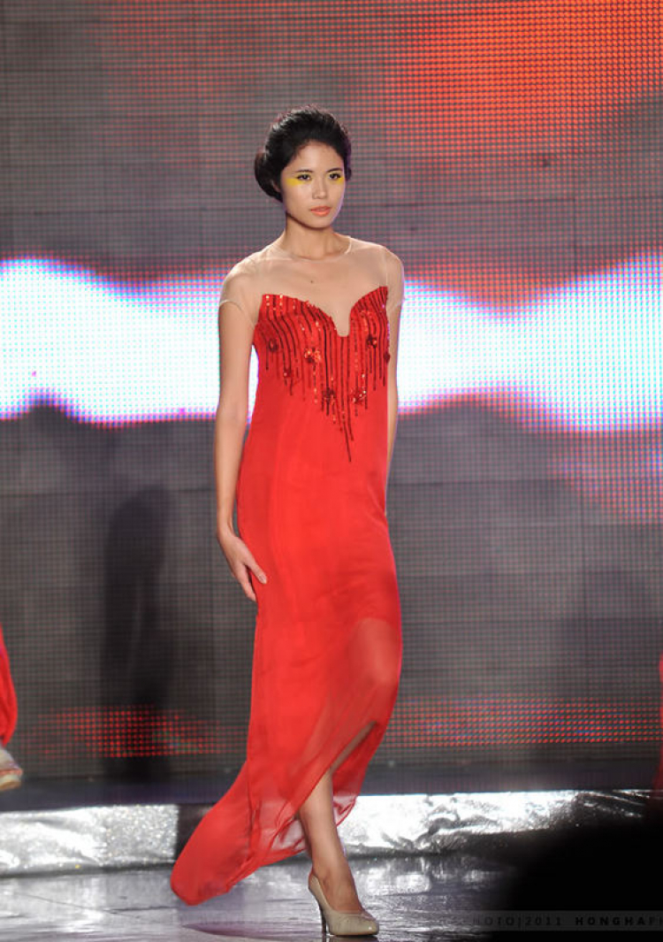 Viet Nam Fashion Week Spring Summer 2012