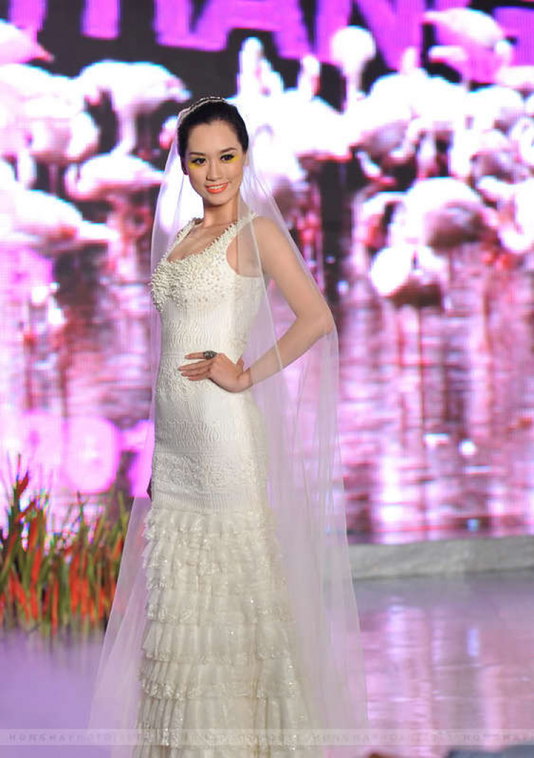 Viet Nam Fashion Week Spring Summer 2012