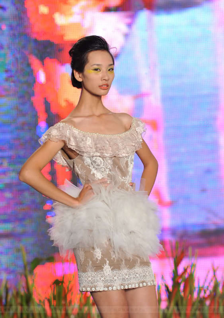 Viet Nam Fashion Week Spring Summer 2012