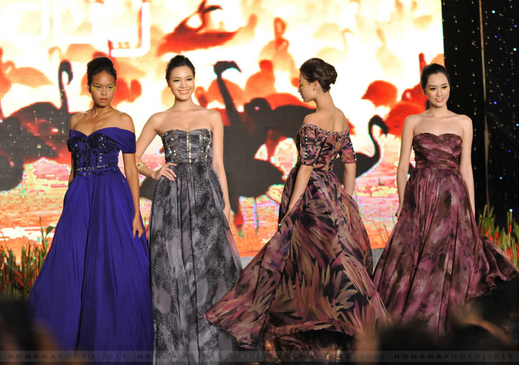 Viet Nam Fashion Week Spring Summer 2012