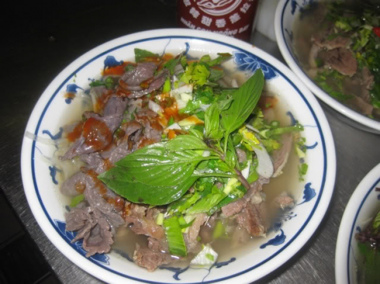 Ăn vặt ở Sài Gòn, làm sao cho "đã"?
