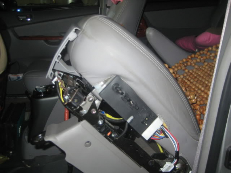 Tự hào là chiếc TOYOTA SIENNA LE duy nhất VN lắp và độ nhiều đồ chơi ! Tự hào là chiếc TOYOTA SIENNA LE duy nhất VN lắp và độ nhiều đồ chơi !