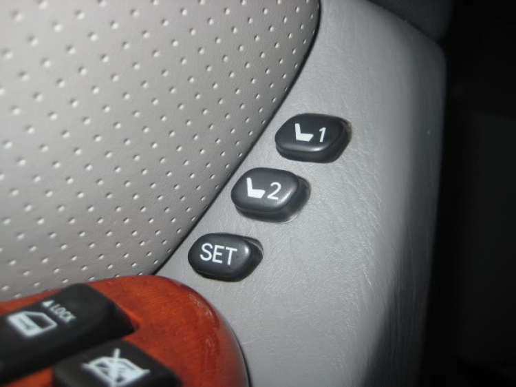 Tự hào là chiếc TOYOTA SIENNA LE duy nhất VN lắp và độ nhiều đồ chơi ! Tự hào là chiếc TOYOTA SIENNA LE duy nhất VN lắp và độ nhiều đồ chơi !