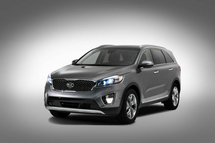 Kia Sorento 2015 hoàn toàn mới chính thức "lộ hàng"